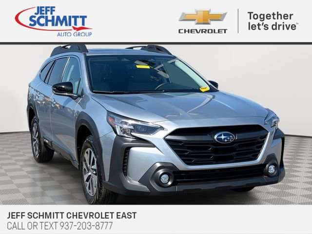 2025 Subaru Outback Premium's photo