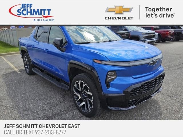 2025 Chevrolet Silverado EV RST Max Range's photo