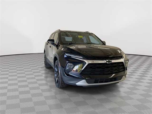 2024 Chevrolet Blazer 2LT photo 3