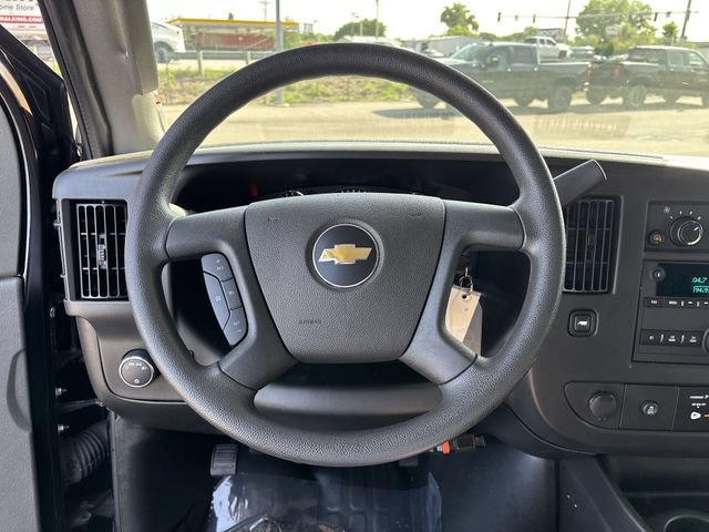 2024 Chevrolet Express Cargo Work Van - Photo 26