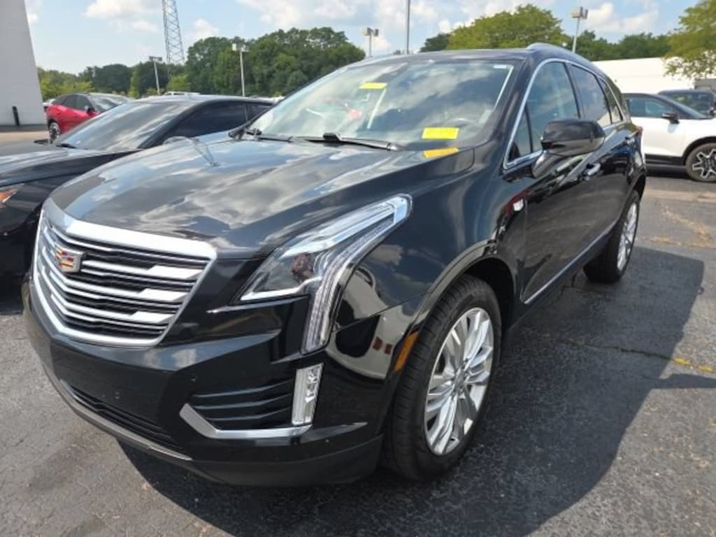 Used 2018 CADILLAC XT5 Premium Luxury FWD SUV