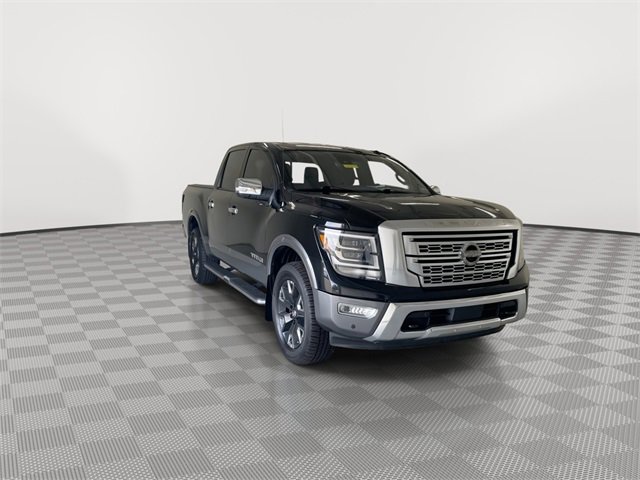 2021 Nissan Titan Platinum Reserve photo 2