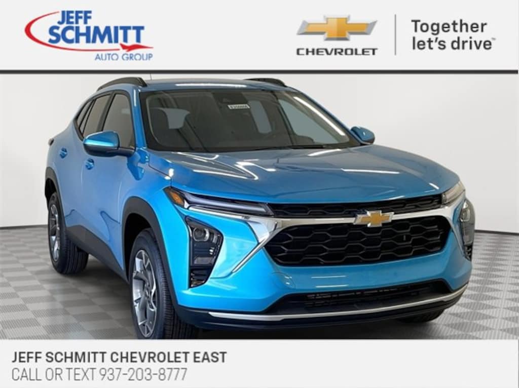 New 2025 Chevrolet Trax LT SUV