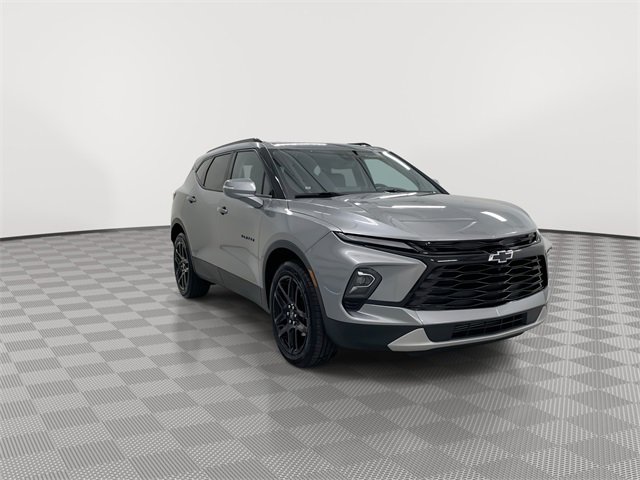 2024 Chevrolet Blazer 3LT photo 2