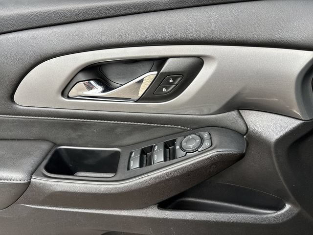 2023 Chevrolet Traverse 1LT - Photo 25