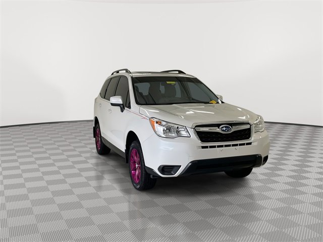 2016 Subaru Forester 2.5i Premium photo 2
