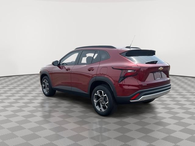 2025 Chevrolet Trax LT - Photo 8