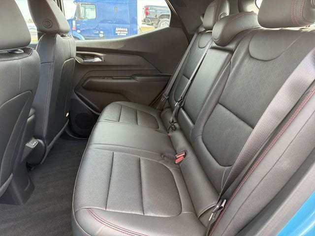 2027 Chevrolet Bolt RS - Photo 17