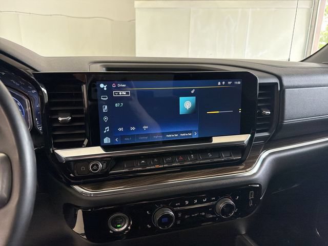 2023 Chevrolet Silverado 1500 LT - Photo 24