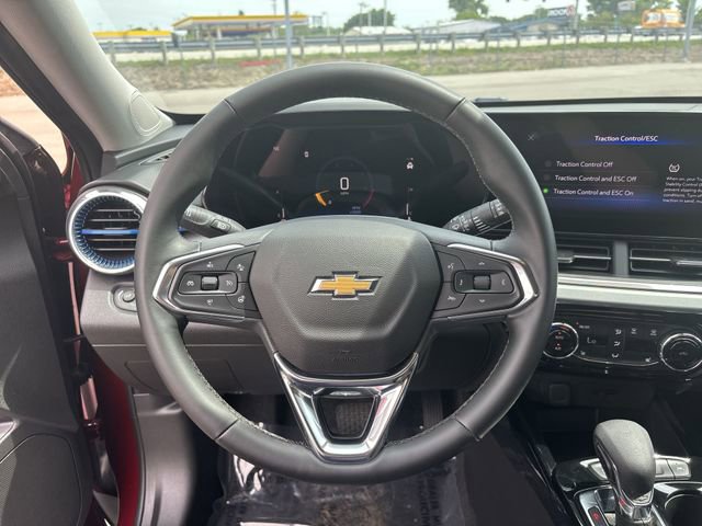 2025 Chevrolet Trax LT - Photo 28