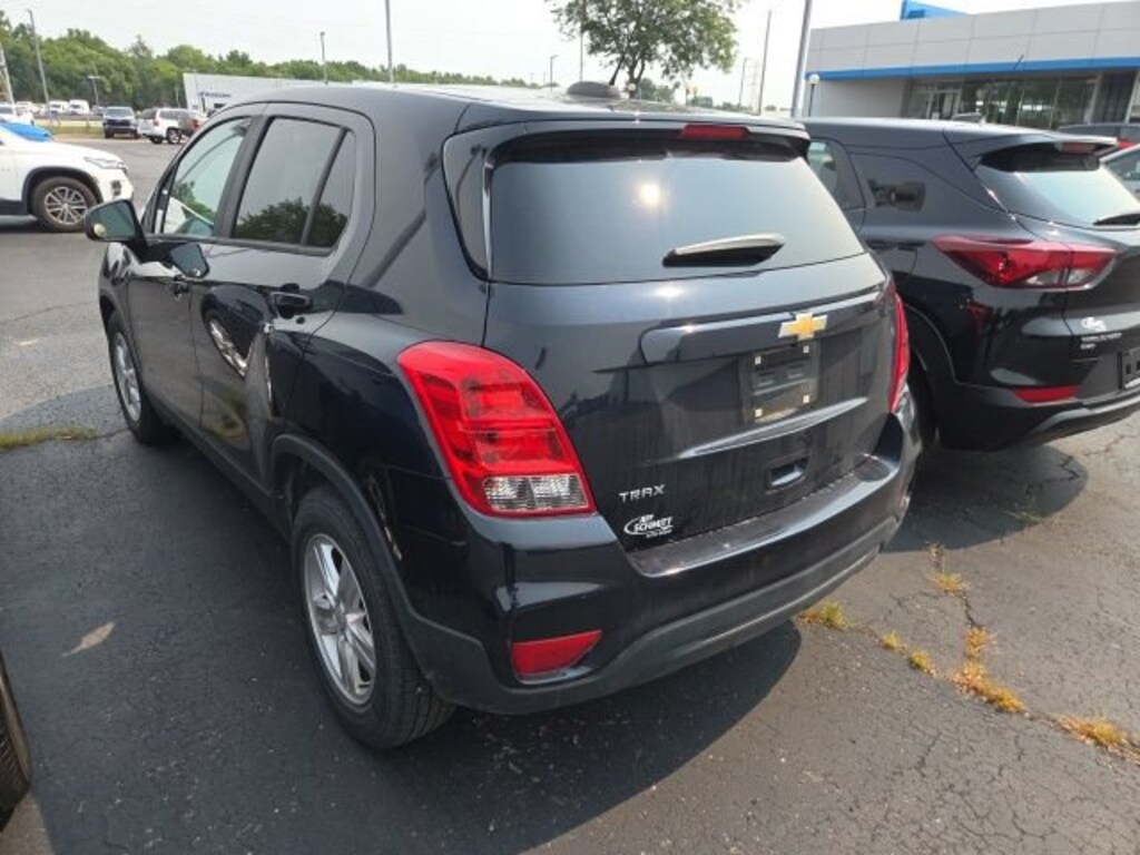 Used 2021 Chevrolet Trax LS SUV