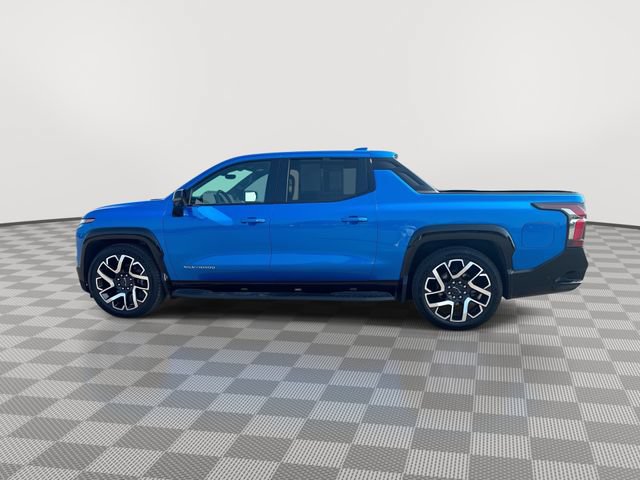 2025 Chevrolet Silverado EV RST - Photo 8