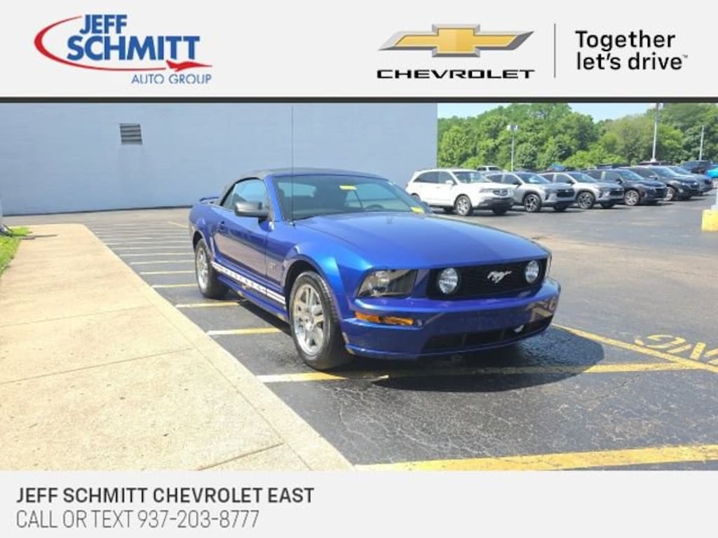 Used 2005 Ford Mustang GT Deluxe