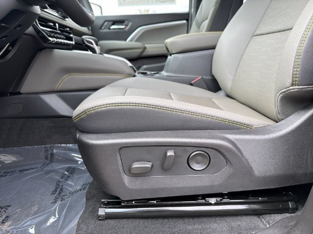 2026 Chevrolet Colorado ZR2 - Photo 25