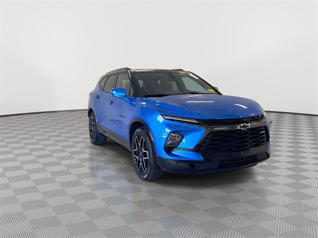 2024 Chevrolet Blazer RS photo 2
