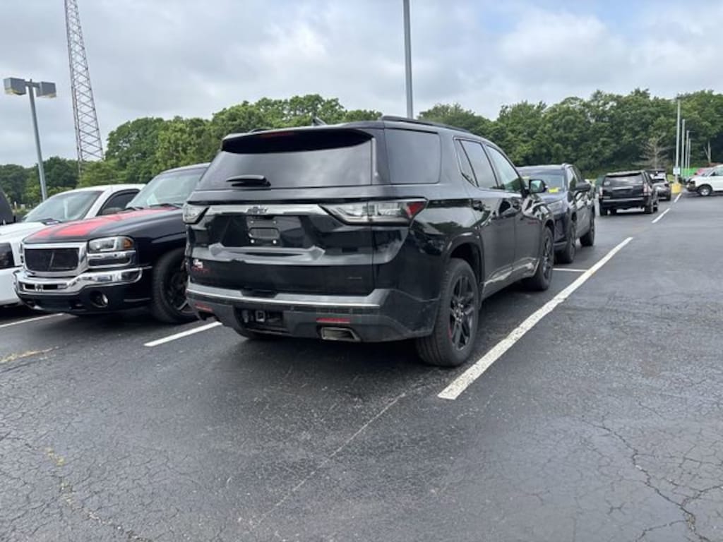 Used 2020 Chevrolet Traverse Premier SUV