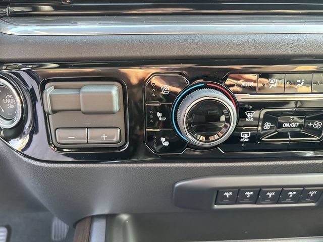 2026 Chevrolet Silverado 3500 HD High Country - Photo 35
