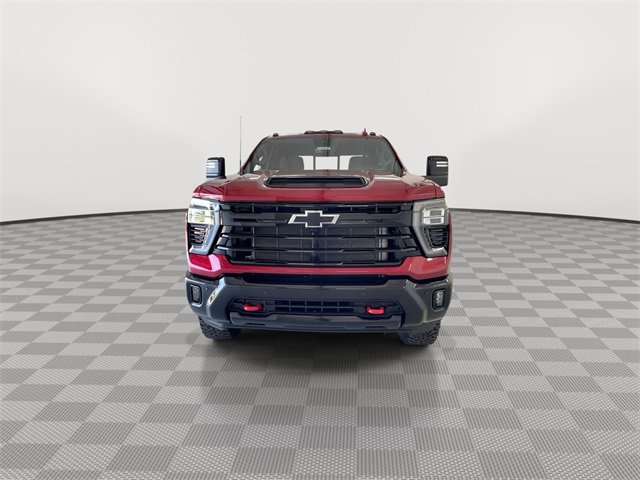 2025 Chevrolet Silverado 2500HD LTZ photo 3