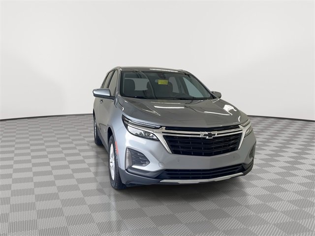 2024 Chevrolet Equinox LT photo 3