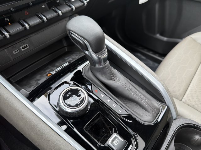 2026 Chevrolet Colorado ZR2 - Photo 33