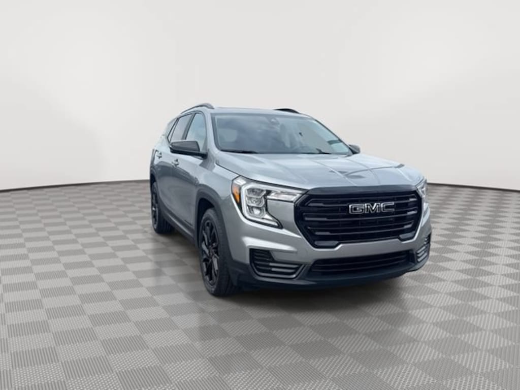 Used 2024 GMC Terrain SLE SUV