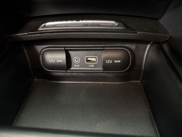 2020 Kia Optima LX - Photo 24