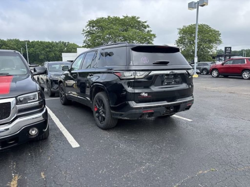 Used 2020 Chevrolet Traverse Premier SUV