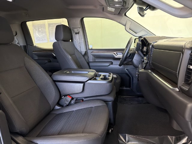 2025 Chevrolet Silverado 1500 LT - Photo 19