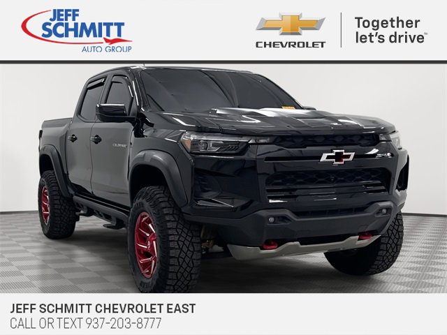 2024 Chevrolet Colorado ZR2's photo