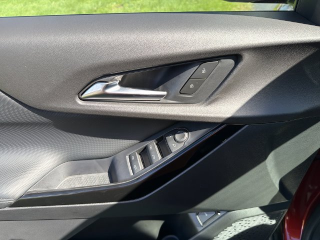 2027 Chevrolet Equinox LT - Photo 23