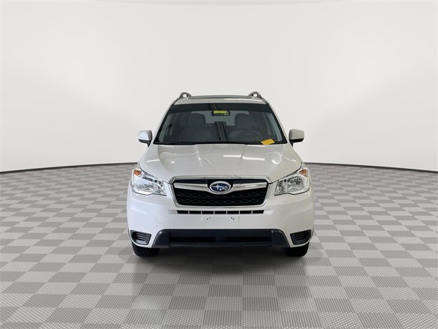 2016 Subaru Forester 2.5i Premium photo 3