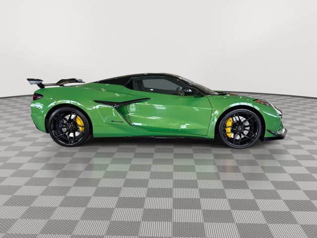 2027 Chevrolet Corvette 3LZ - Photo 16