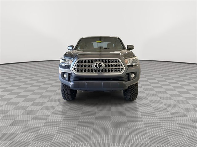 2017 Toyota Tacoma SR5 photo 4