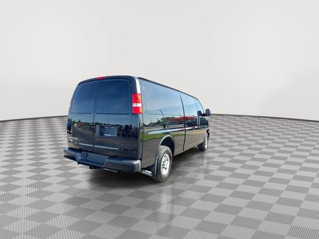 2024 Chevrolet Express Cargo Work Van - Photo 12