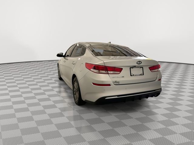 2020 Kia Optima LX - Photo 9