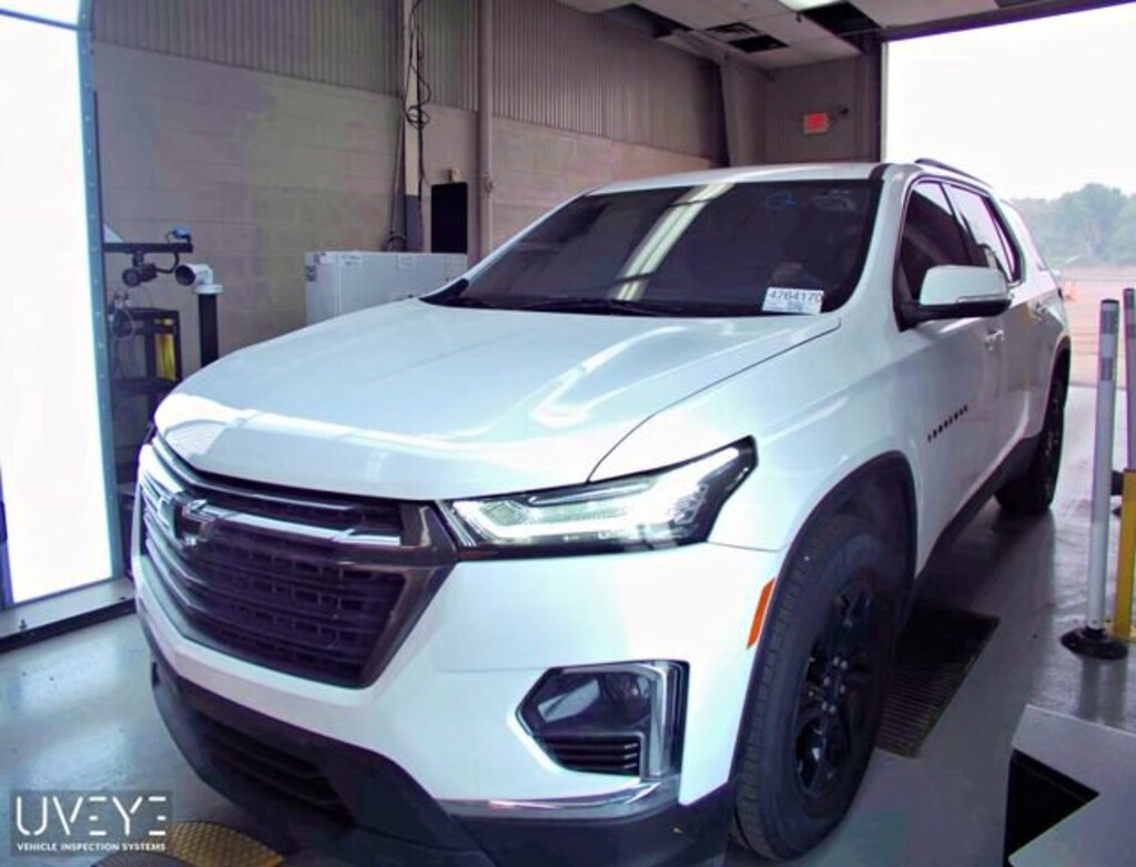 Used 2023 Chevrolet Traverse LT Cloth SUV