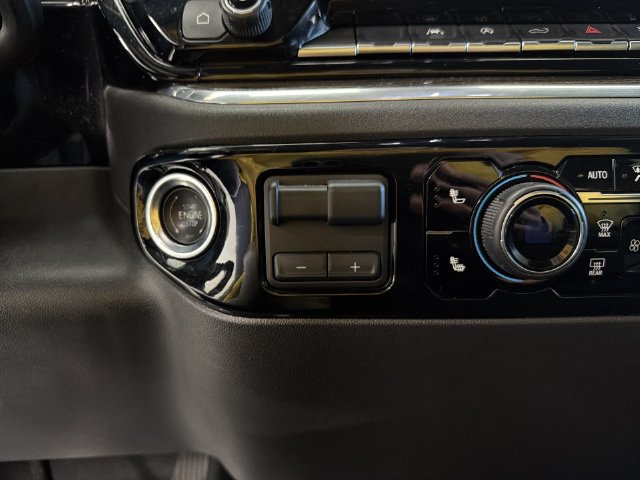 2025 Chevrolet Silverado 1500 LT - Photo 30