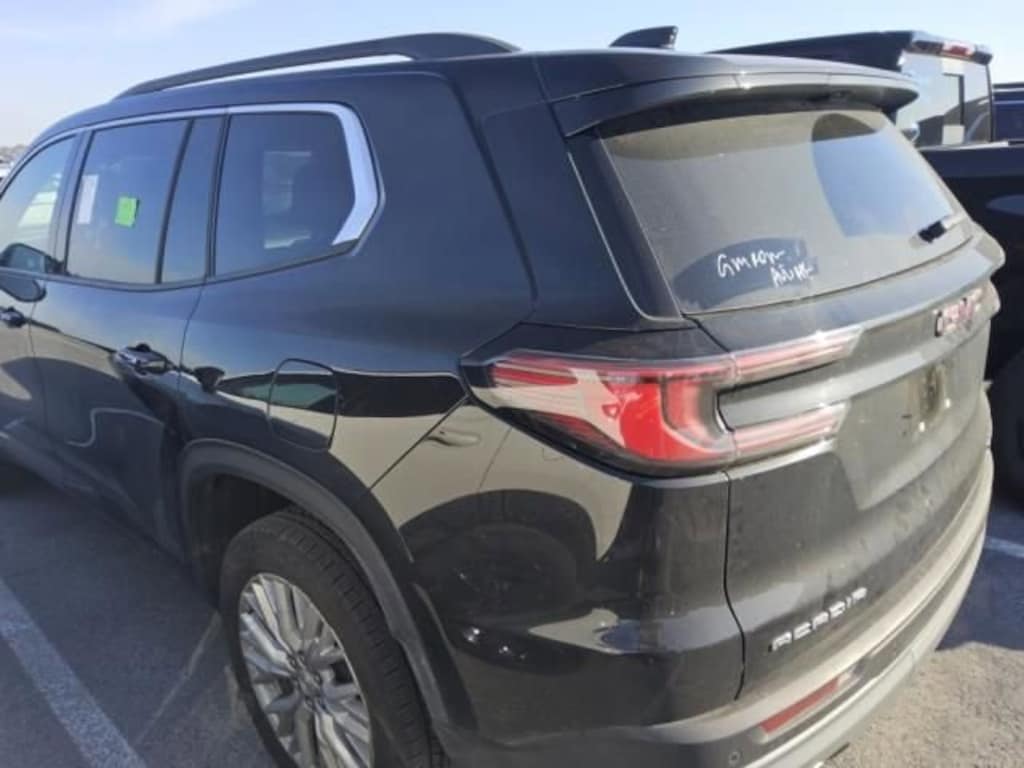 Used 2026 GMC Acadia Elevation SUV