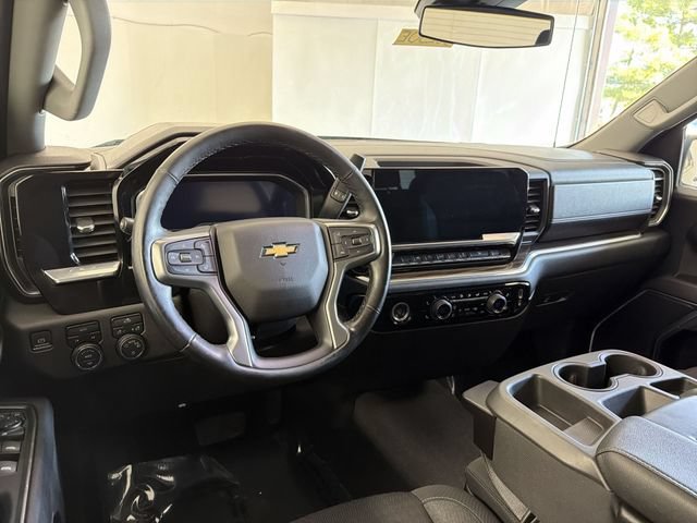 2023 Chevrolet Silverado 1500 LT - Photo 18