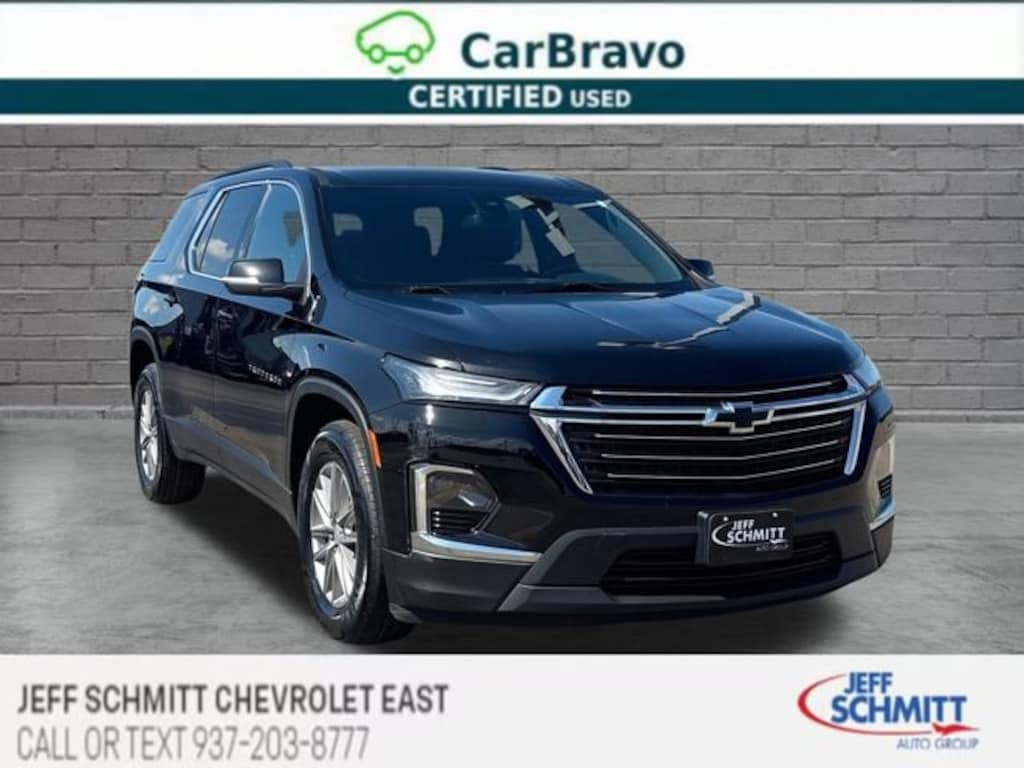 Used 2023 Chevrolet Traverse LT Cloth SUV