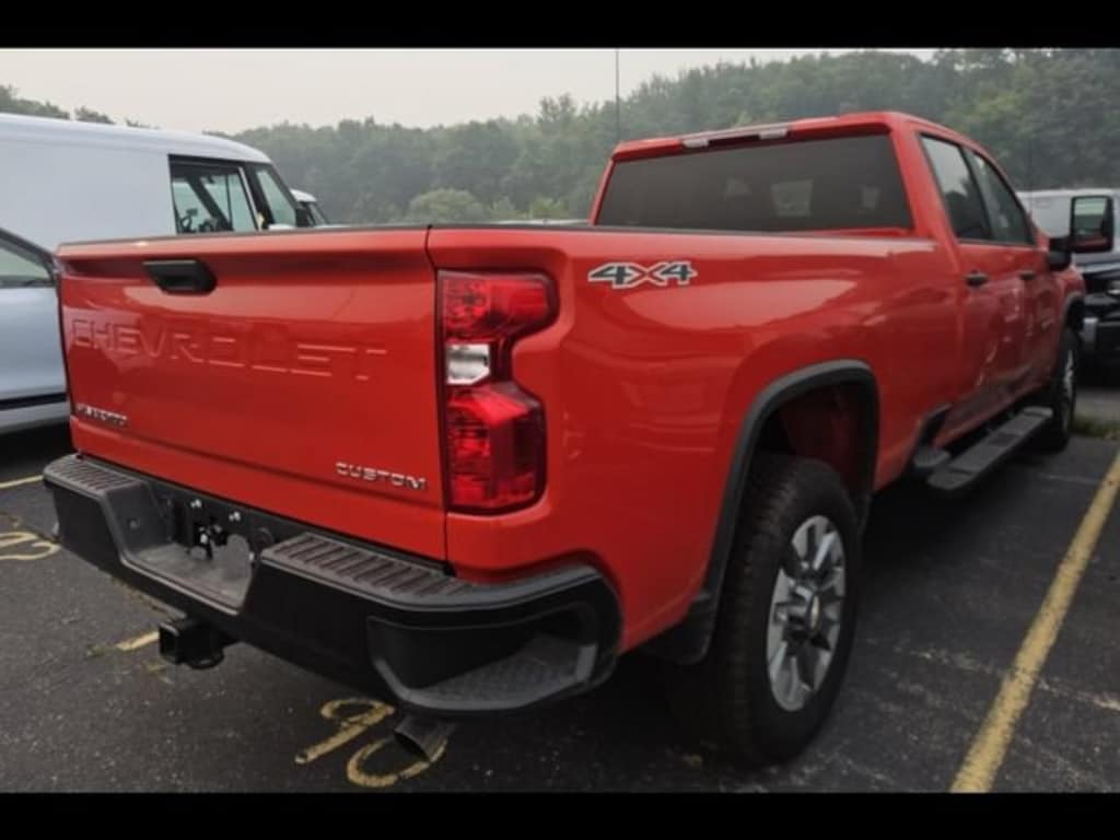 Used 2026 Chevrolet Silverado 2500 HD Custom Truck