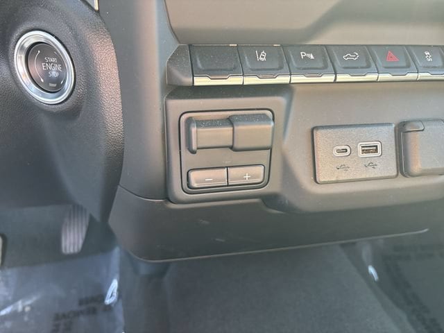 2025 Chevrolet Silverado 2500HD Custom - Photo 28