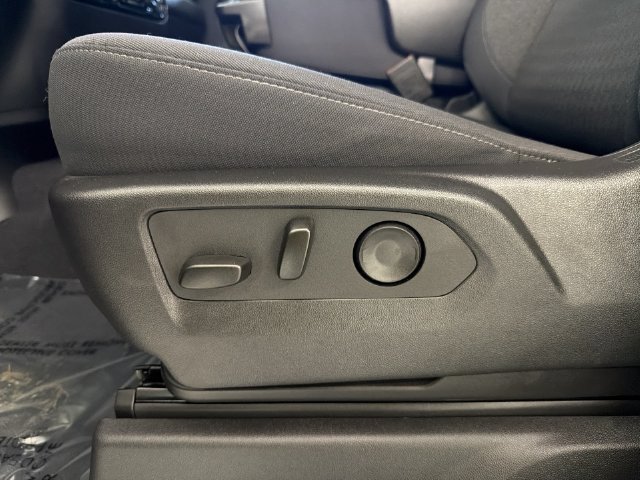 2025 Chevrolet Silverado 1500 LT - Photo 21