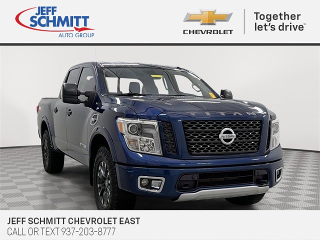 2017 Nissan Titan PRO-4X's photo