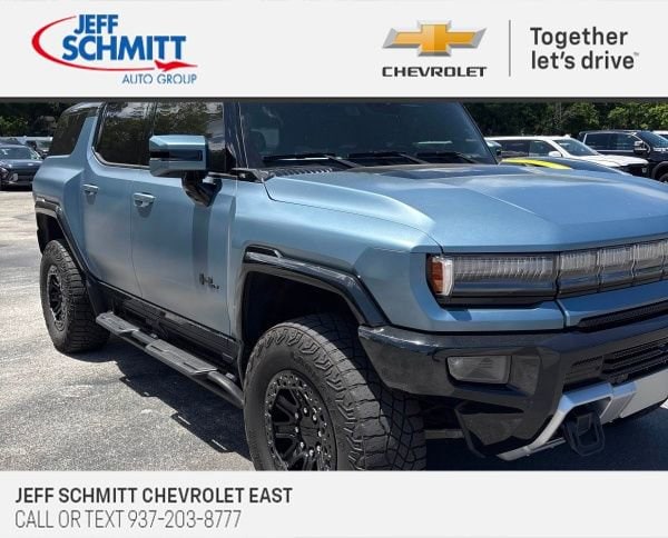 2024 GMC Hummer EV 3X SUV's photo