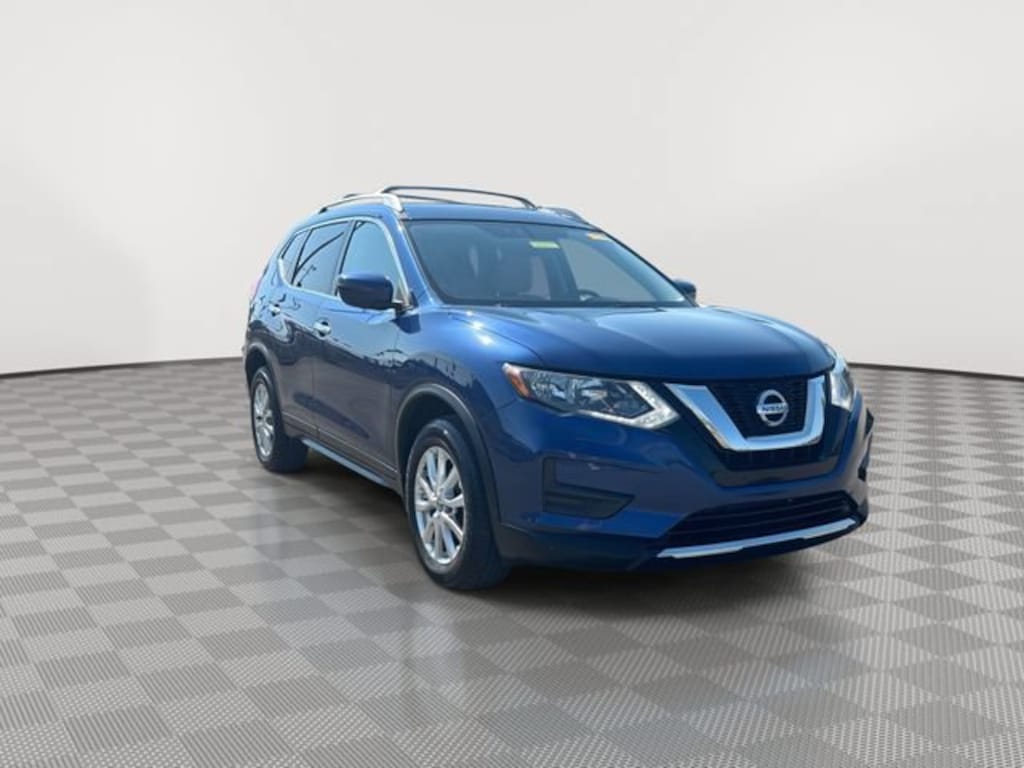 Used 2017 Nissan Rogue SV SUV