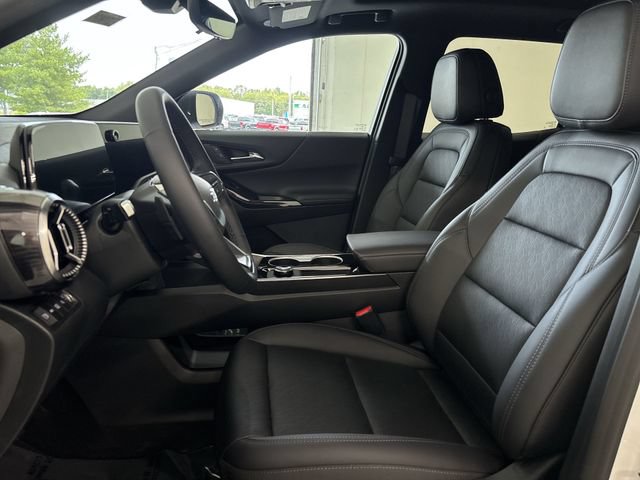 2027 Chevrolet Equinox LT - Photo 24