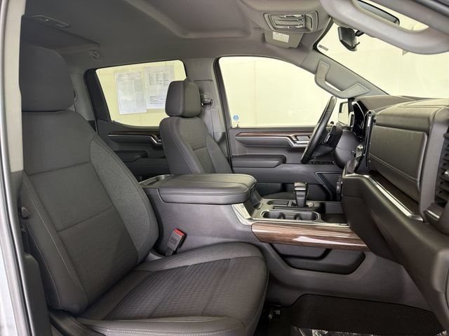 2023 Chevrolet Silverado 1500 LT - Photo 19