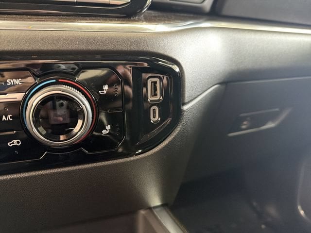 2023 Chevrolet Silverado 1500 LT - Photo 26