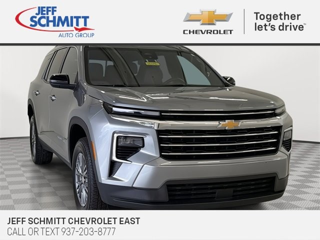 2025 Chevrolet Traverse LT's photo